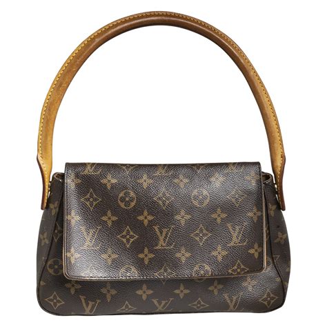 Vintage Louis Vuitton Shoulder Bags 